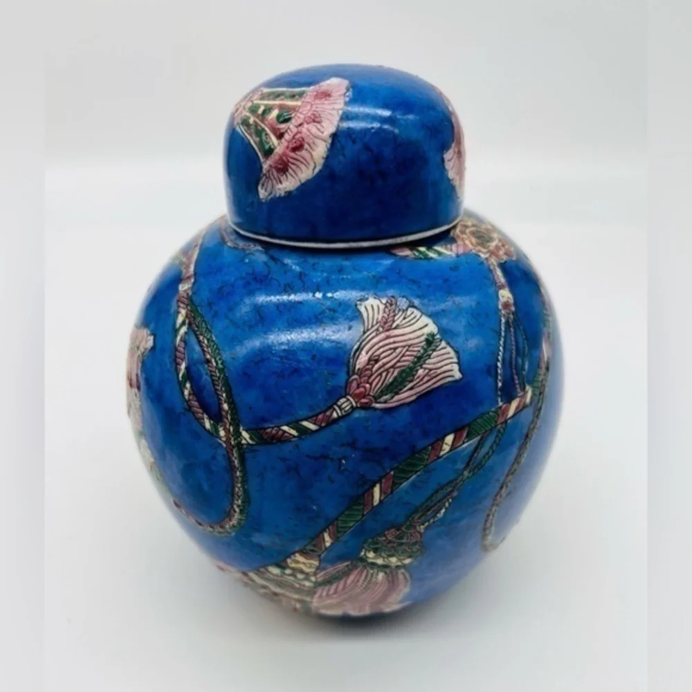 Cobalt Vintage Japanese ginger jar in excellent condition